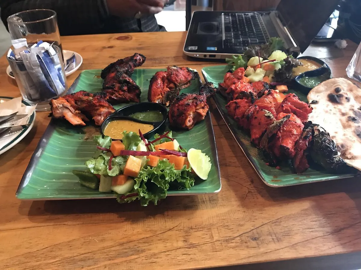Blue Mountain Home Stay Katmandu Oda ve Kahvaltı
