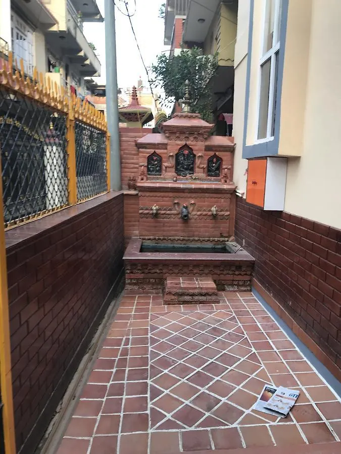Blue Mountain Home Stay Катманду