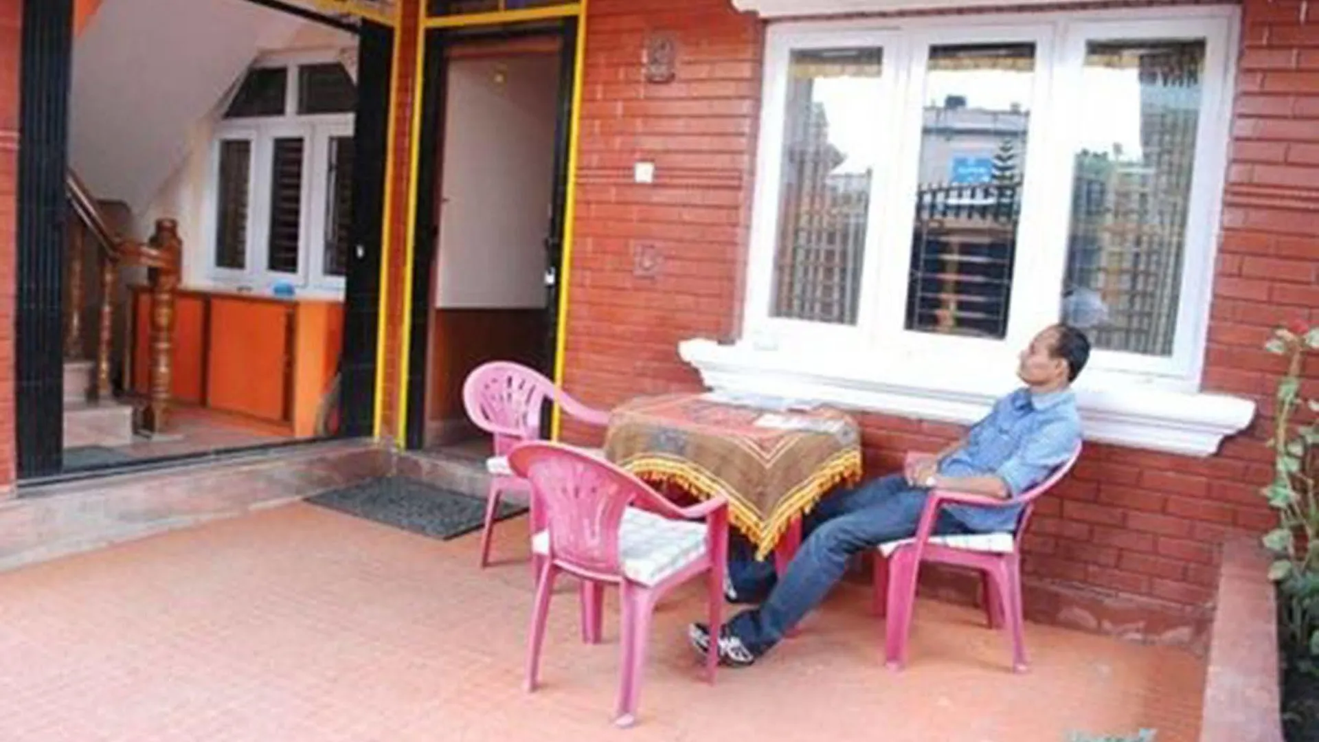Blue Mountain Home Stay Катманду